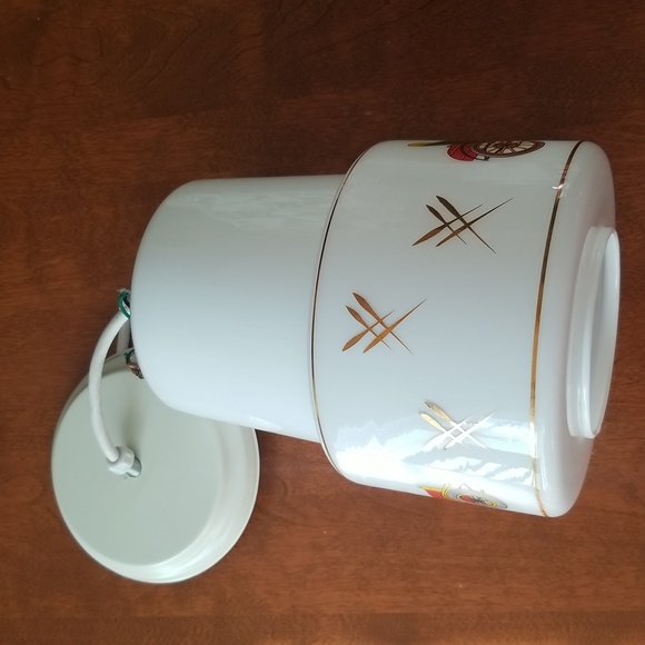 Vintage milk glass pendant light - Picture 3 of 9